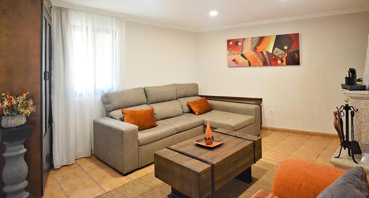 Galihost - A Casa Das Barreiras Meis Ngoại thất bức ảnh